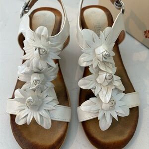 Elegant White Floral Sandals